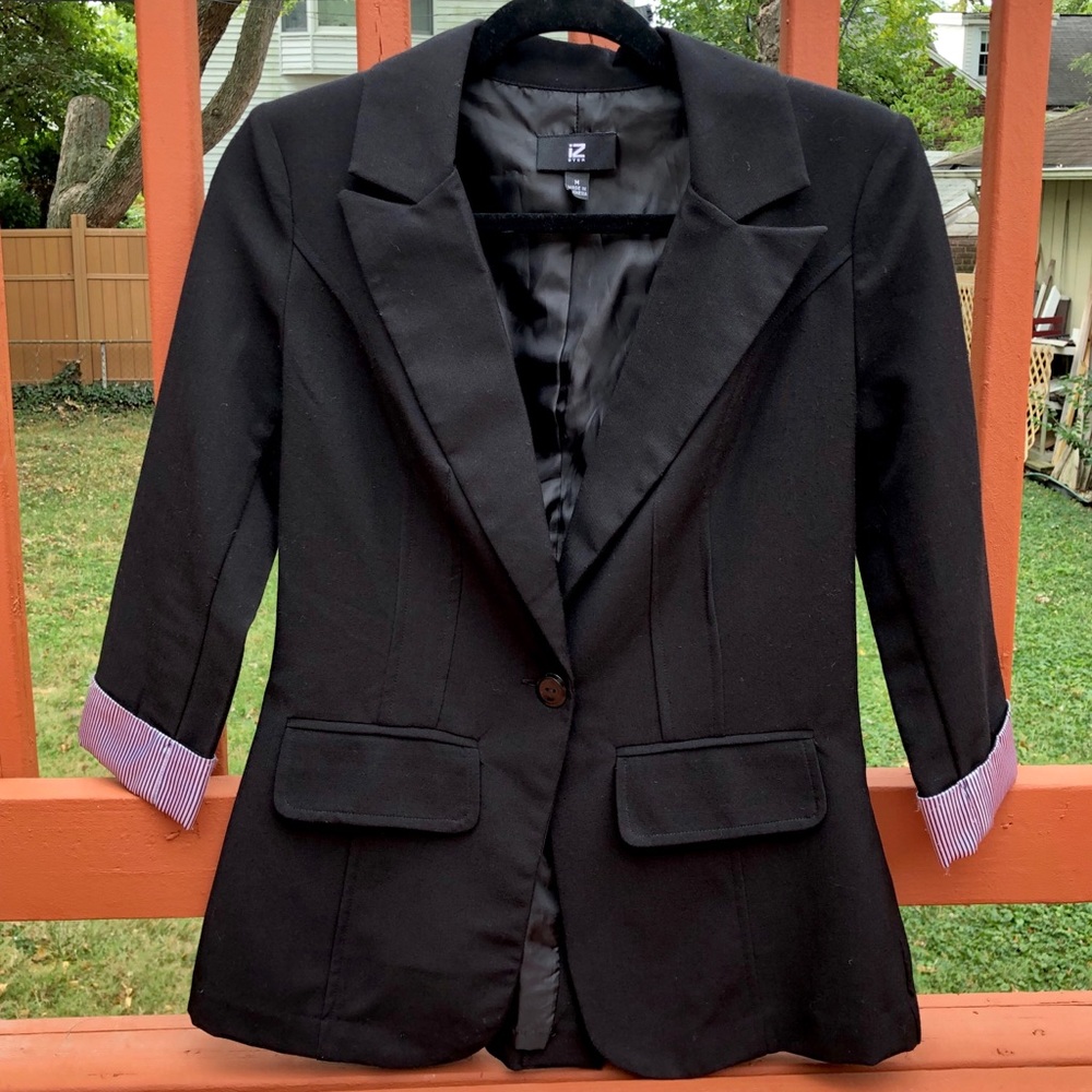 Black 3/4 Sleeve Blazer
